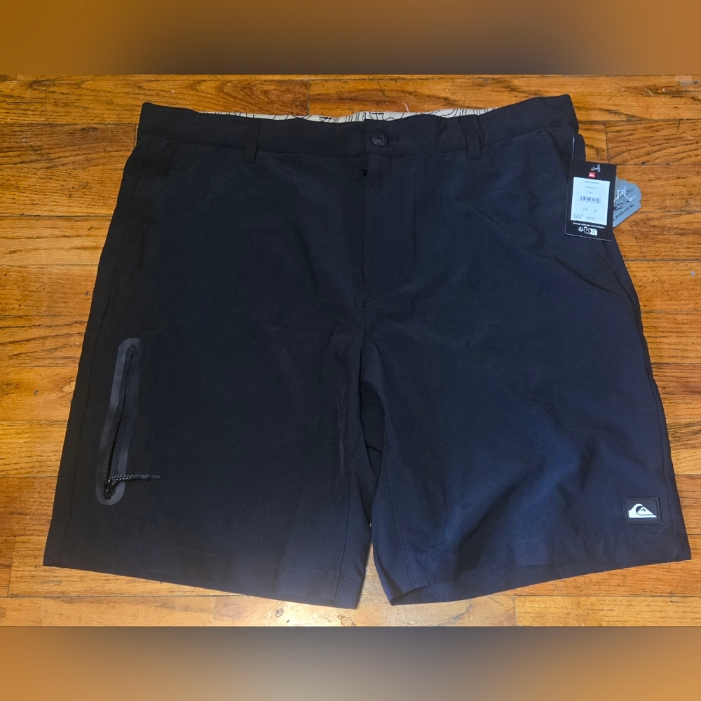 Quicksilver Men's Black Anthracite Hybrid Active Shorts